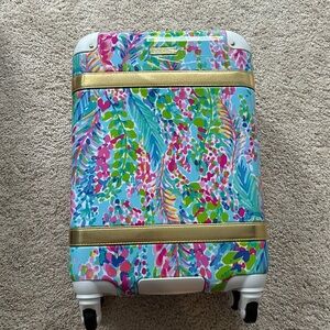 Lilly Pulitzer catch the wave rolling suitcase